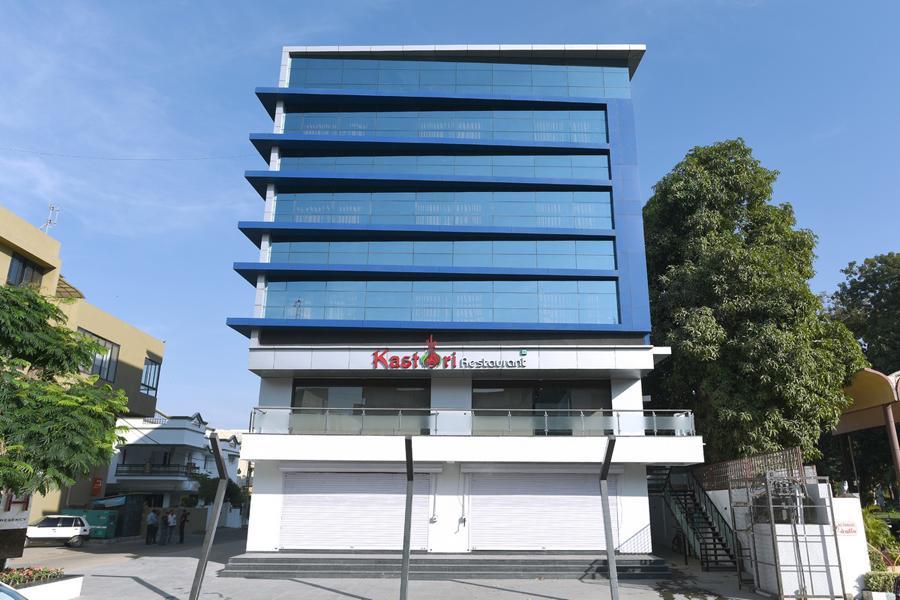 Hotel Sach Regency Ānand Exterior foto